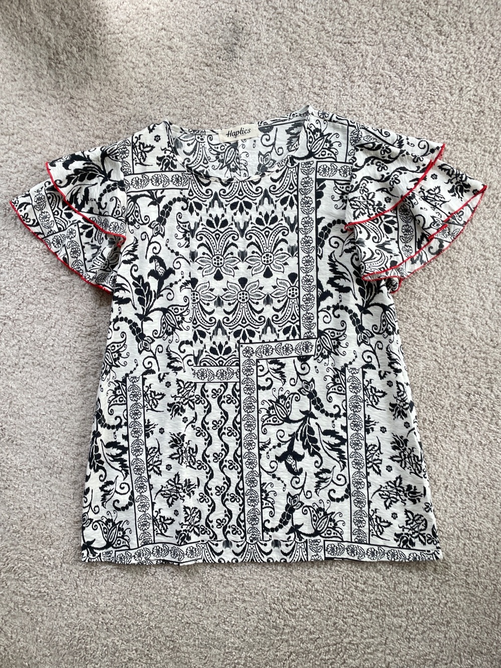 Haptics Black White Floral Paisley, Ruffle Red Trim Sleeve Top Size Large